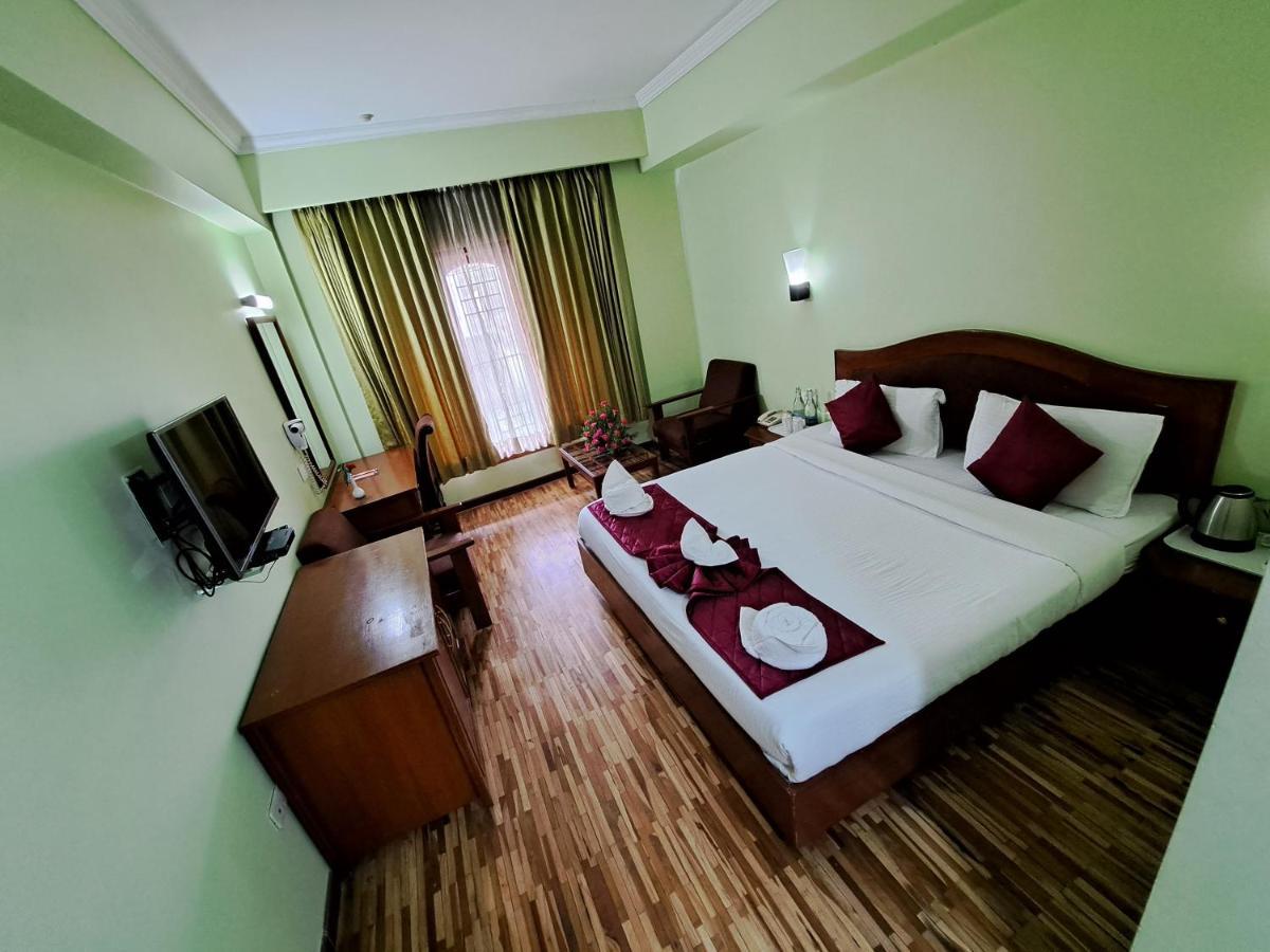 Hotel Preethi Classic Towers Ooty Exteriör bild