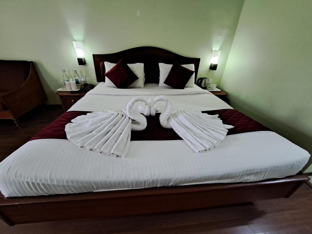 Hotel Preethi Classic Towers Ooty Exteriör bild