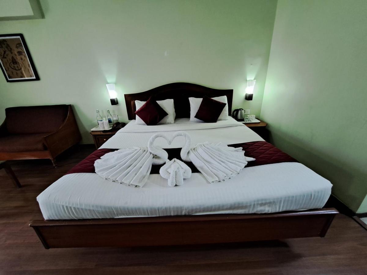 Hotel Preethi Classic Towers Ooty Exteriör bild