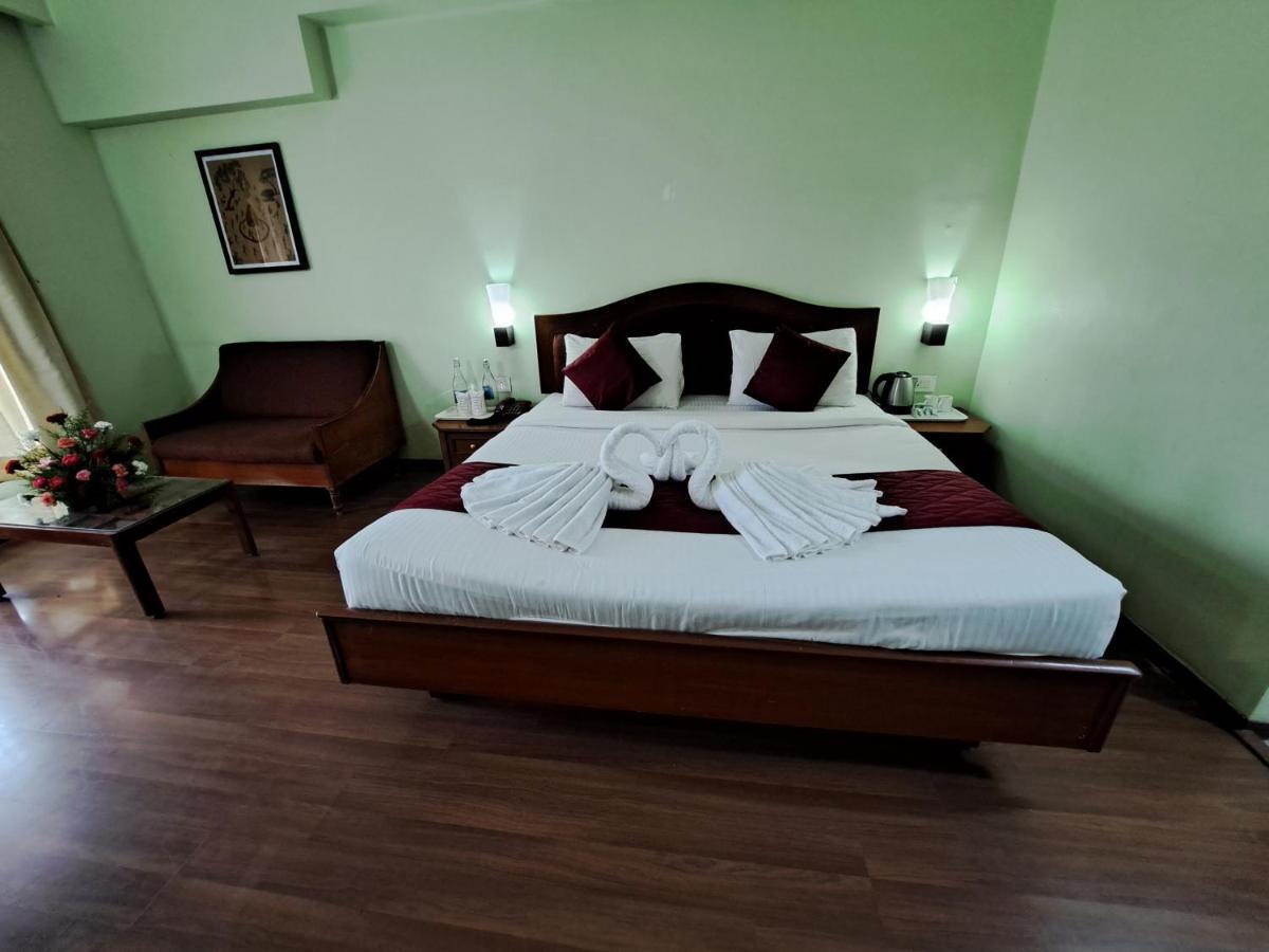 Hotel Preethi Classic Towers Ooty Exteriör bild