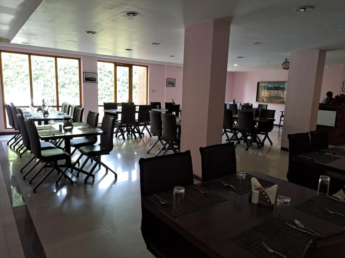 Hotel Preethi Classic Towers Ooty Exteriör bild