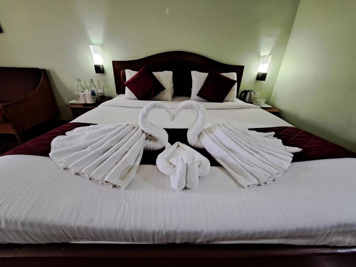 Hotel Preethi Classic Towers Ooty Exteriör bild
