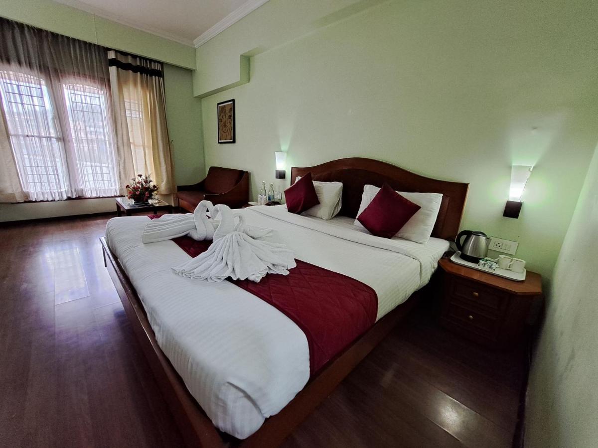Hotel Preethi Classic Towers Ooty Exteriör bild