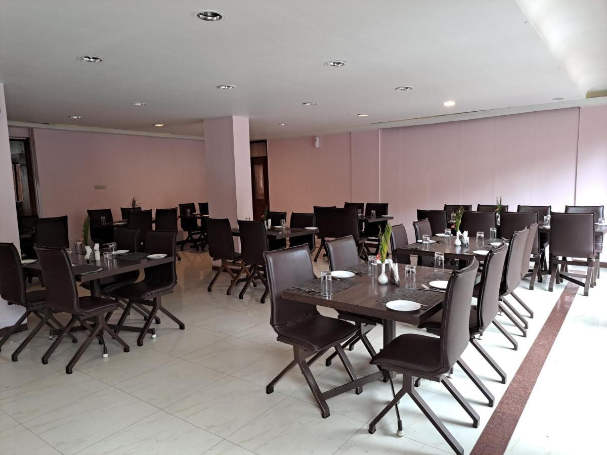 Hotel Preethi Classic Towers Ooty Exteriör bild