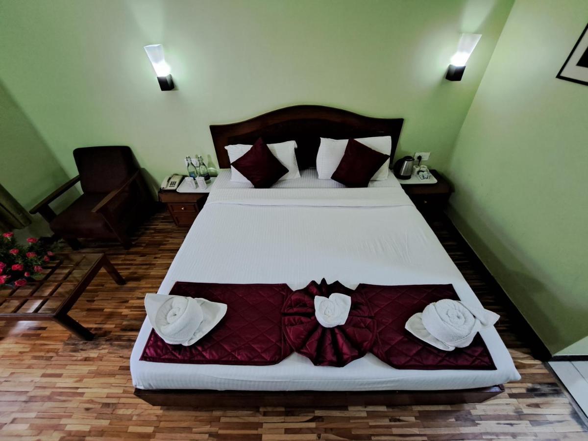 Hotel Preethi Classic Towers Ooty Exteriör bild