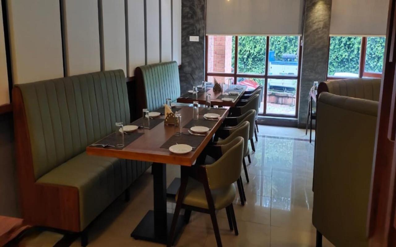 Hotel Preethi Classic Towers Ooty Exteriör bild